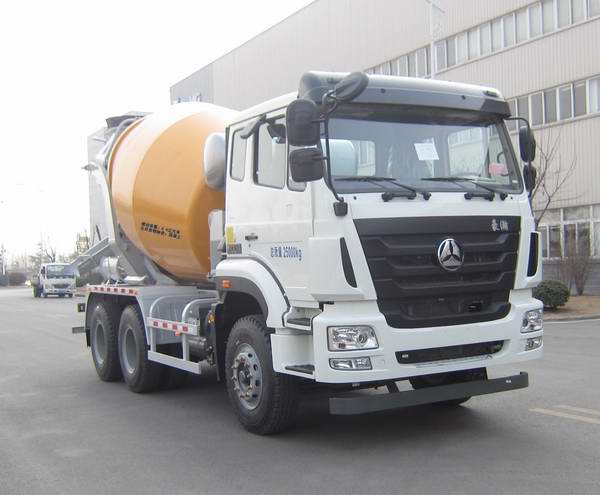 重汽后雙橋混凝土攪拌運(yùn)輸車(chē)
